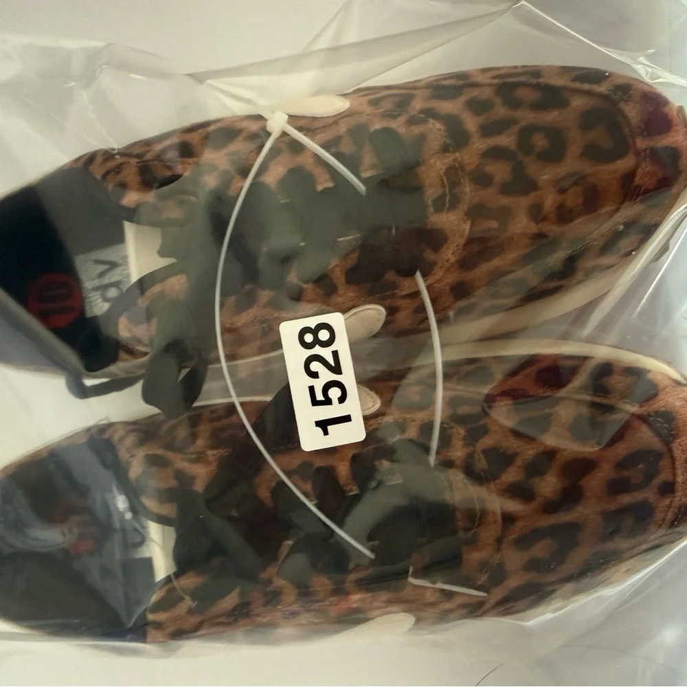 Dolce Vita Leopard Animal Print Platform Sneakers Shoes Women